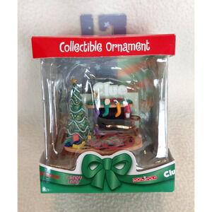 2005 Hasbro Basic Fun Collectible Clue Ornament #1110 NEW